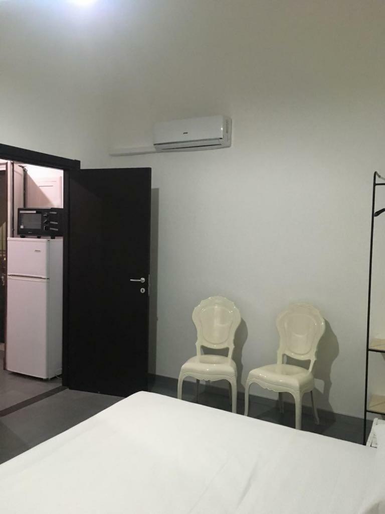 Ateneo Apartments Centro Storico Lecce Luaran gambar
